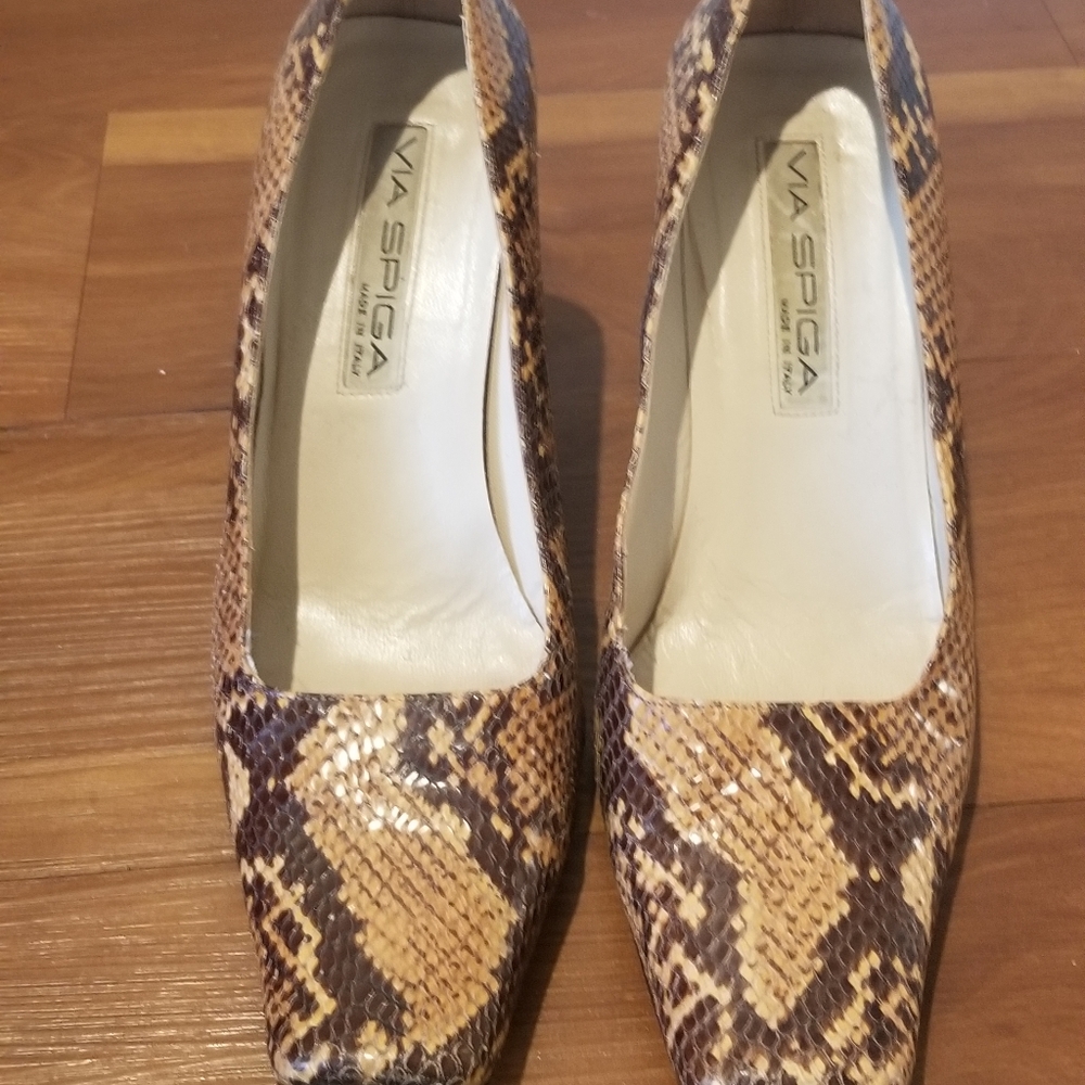 Via Spiga snake skin pump